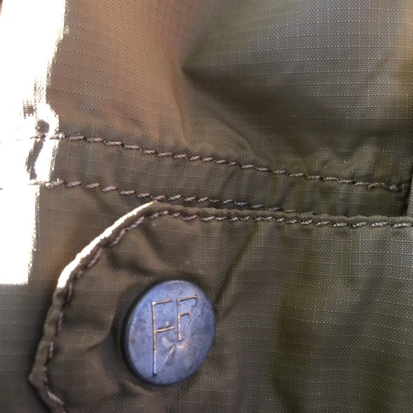 Eddie Bauer lightweight parka - Picture 5 of 8